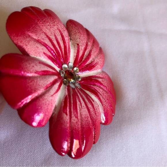Fuchsia Red / Hot Pink Hibiscus Flower Pin with Rhinestones - Picture 3 of 8